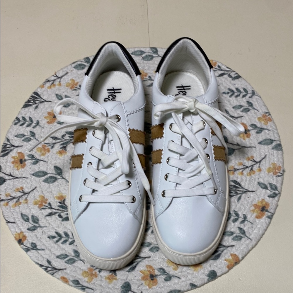 Women’s HeyGirl By Corkys Sneakers.